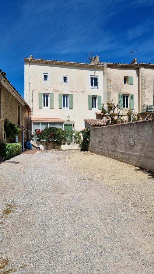 En Plein Coeur De Pelissanne - 55 M2 Renoves - Avec Parking Apartman Kültér fotó